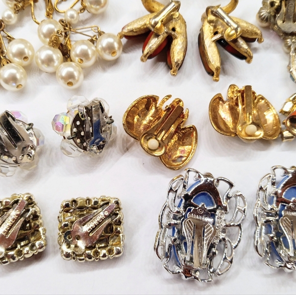 Vintage Earring Lot 15 prs Clip Screwback - Bogoff Sarah Cov Erwin Pearl Trifari - Picture 7 of 11